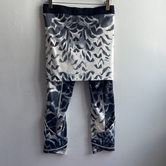 Lululemon Yin To You Skirted Leggings Pretty Plume Angel Wing Black High Rise - Picture 4 of 8